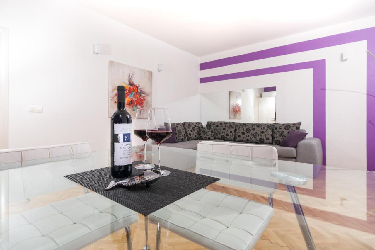Apartments Dobronic Jelsa  Exterior foto