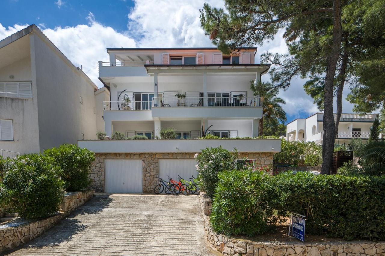 Apartments Dobronic Jelsa  Exterior foto